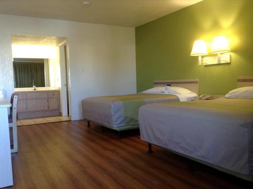 Motel 6 Hemet Dış mekan fotoğraf