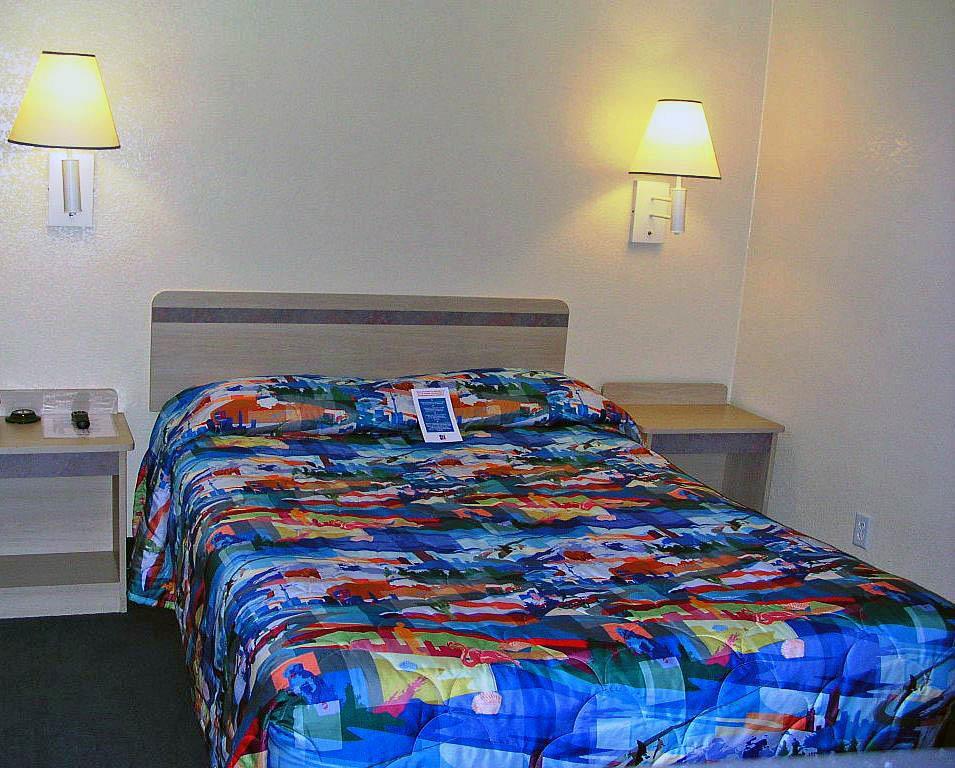 Motel 6 Hemet Oda fotoğraf
