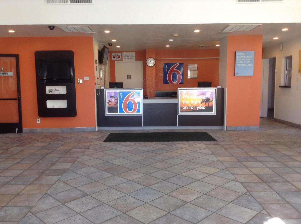Motel 6 Hemet Dış mekan fotoğraf